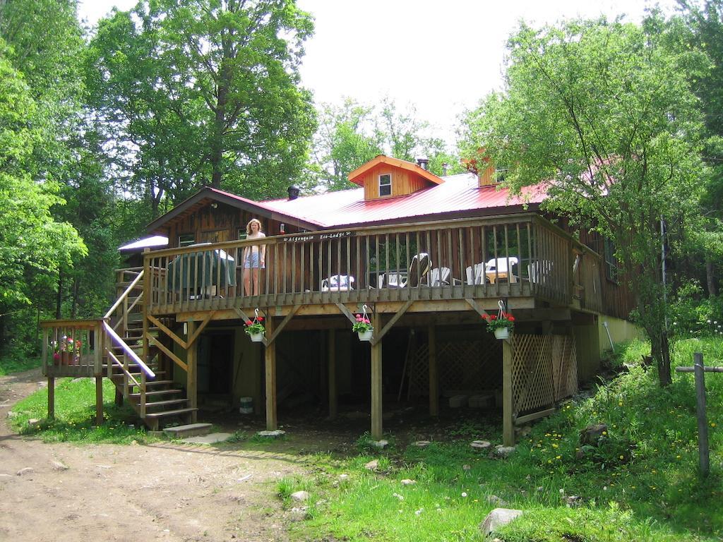 Algonquin Eco-Lodge Harcourt Exterior photo