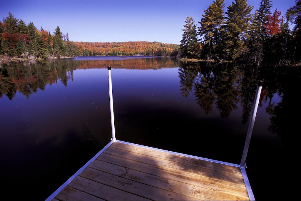 Algonquin Eco-Lodge Harcourt Exterior photo