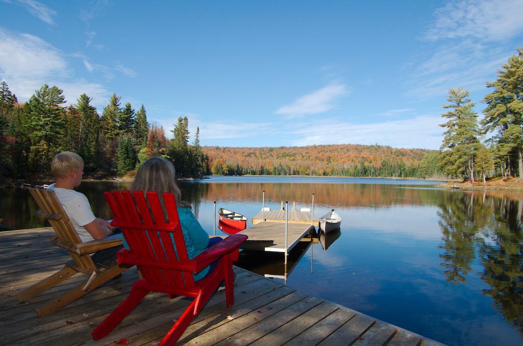 Algonquin Eco-Lodge Harcourt Exterior photo